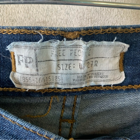 Free People distressed busted knee high waist skinny jeans - Picture 5 of 5